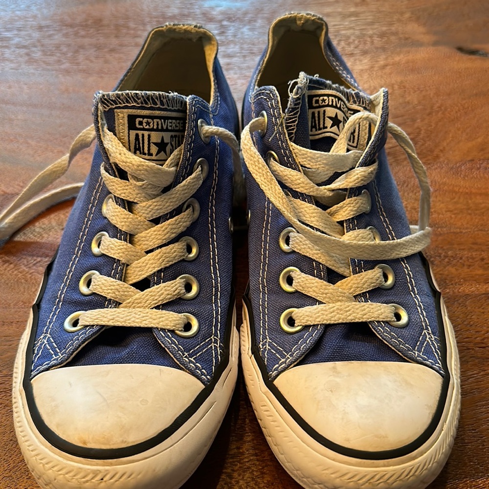Converse all star Women’s size 7